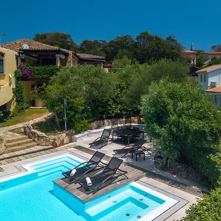 Casa Elena Al Mare Con Piscina Semesterbostad