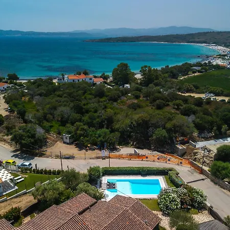 Casa Elena Al Mare Con Piscina