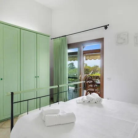 度假居 Casa Elena Al Mare Con Piscina 奧爾比亞