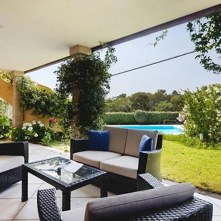 Casa Elena Al Mare Con Piscina Дом отдыха